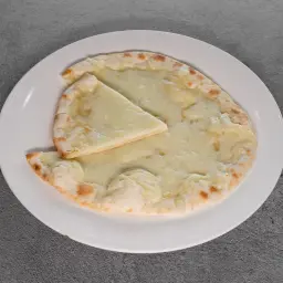 فطيرة جبن موزريلا